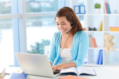 Luyện nghe tiếng Hàn qua video